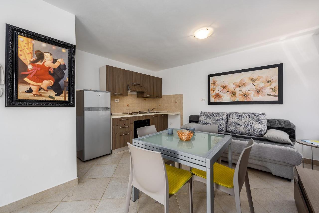 Apartment mit 1 Schlafzimmer, Balkon und Meerblick